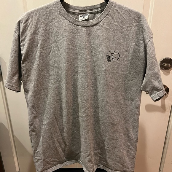 Crooks and Castles Grey T-shirt - Picture 1 of 4